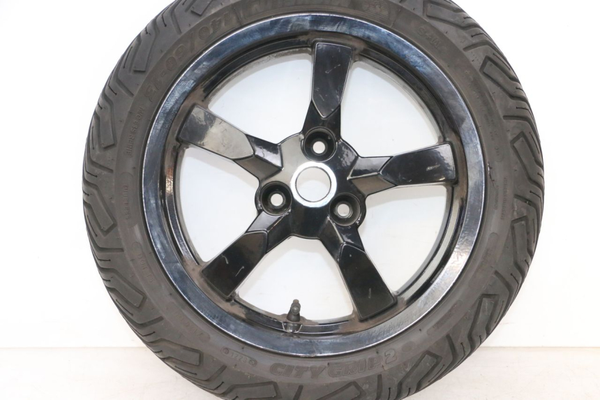 photo de LLANTA TRASERA Y NEUMÁTICO PEUGEOT SATELIS 125 (2013 - 2018) - Zoom sobre los componentes