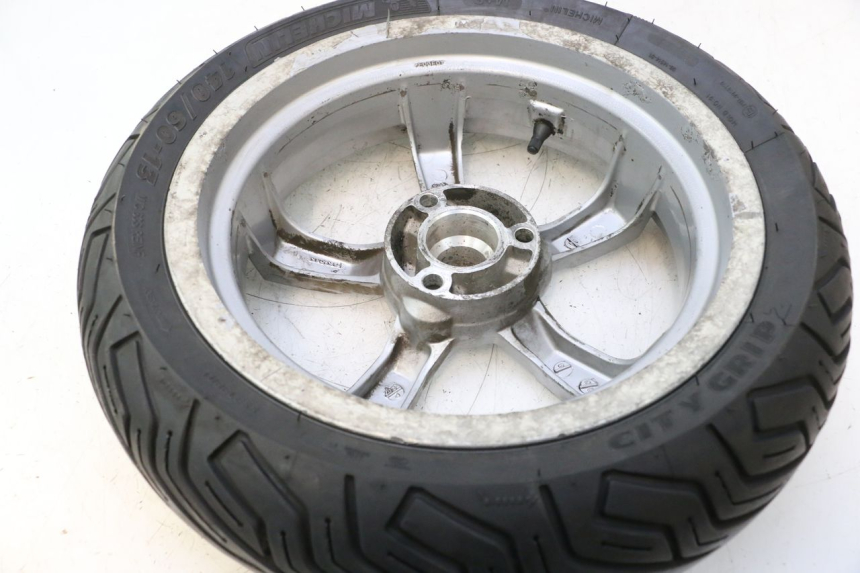 photo de LLANTA TRASERA Y NEUMÁTICO PEUGEOT SATELIS 125 (2006 - 2009) - Zoom estado de uso