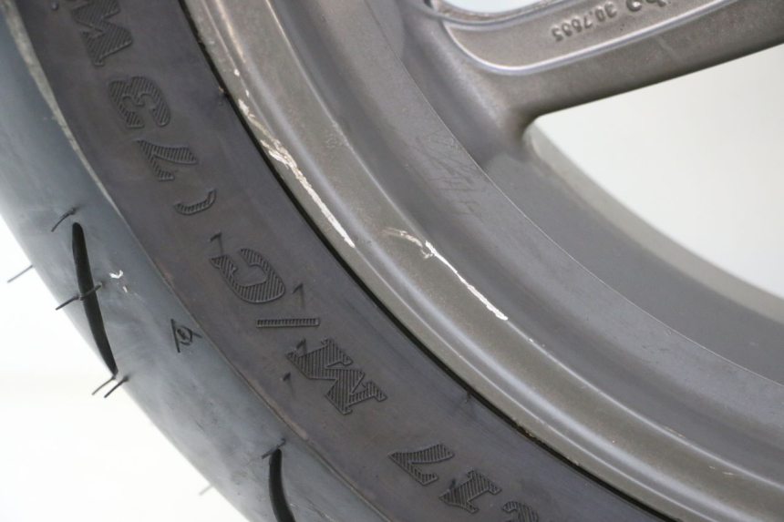 photo de LLANTA TRASERA Y NEUMÁTICO DUCATI SS IE DS CARENEE 1000 (2002 - 2006) - Zoom calidad de ocasión