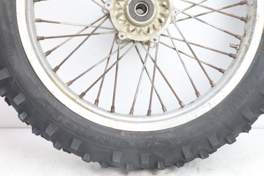 photo de LLANTA TRASERA Y NEUMÁTICO HUSABERG TE 250 (2011 - 2014) - Características distintivas