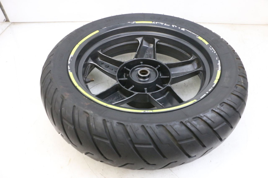 photo de LLANTA TRASERA Y NEUMÁTICO YAMAHA XMAX X-MAX 125 (2006 - 2009) - Zoom estado de uso