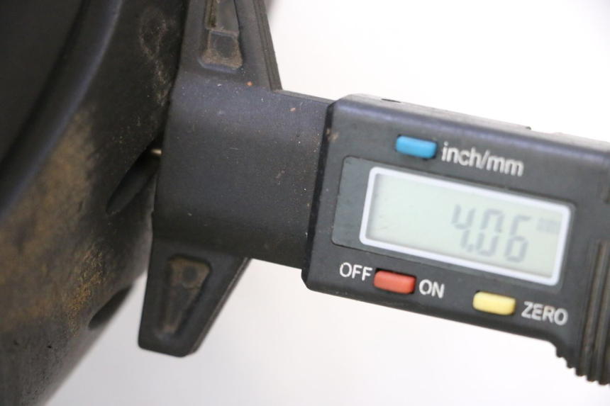 photo de LLANTA TRASERA Y NEUMÁTICO YAMAHA XMAX X-MAX 125 (2006 - 2009) - Detalle de la pieza