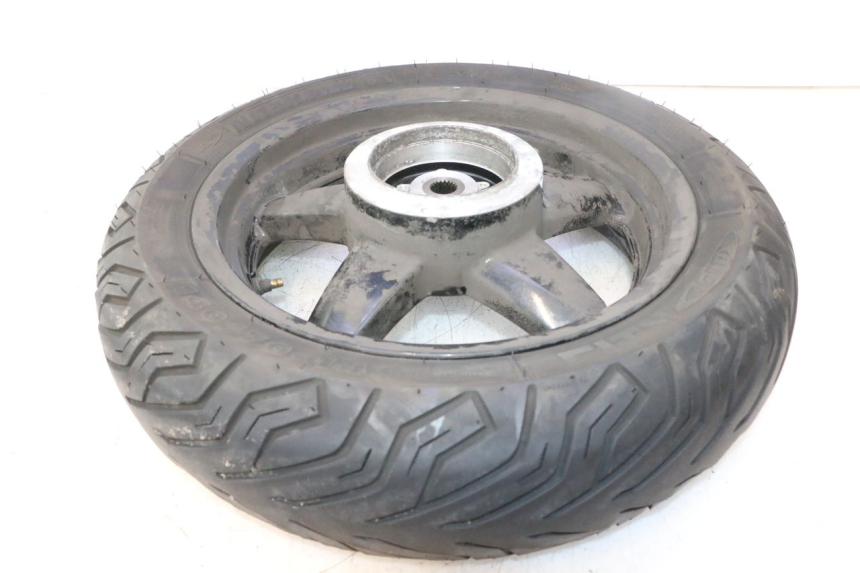 photo de LLANTA TRASERA Y NEUMÁTICO YAMAHA X-MAX XMAX 125 (2010 - 2013) - Marcados y referencias originales