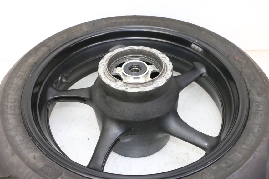 photo de LLANTA TRASERA Y NEUMÁTICO YAMAHA XJ6 ABS 600 (2008 - 2016) - Otra perspectiva