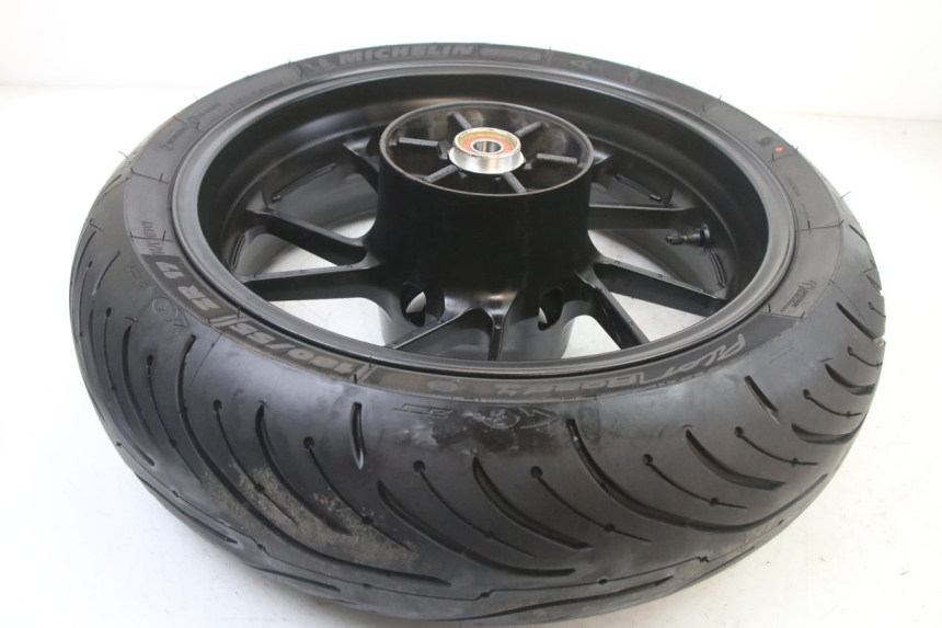 photo de LLANTA TRASERA Y NEUMÁTICO YAMAHA TRACER 7 700 (2020 - 2024) - Detalle de la pieza