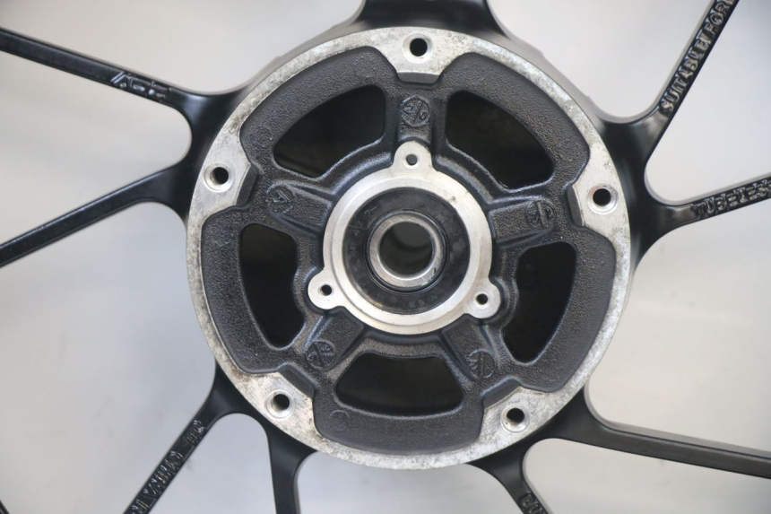 photo de LLANTA TRASERA Y NEUMÁTICO YAMAHA TRACER 7 700 (2020 - 2024) - Marcados y referencias originales