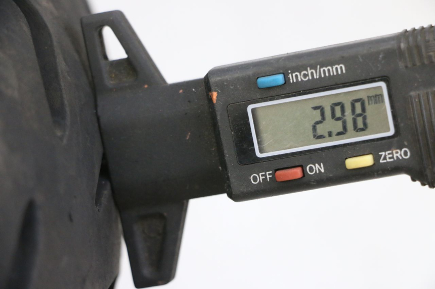 photo de LLANTA TRASERA Y NEUMÁTICO YAMAHA YP MAJESTY 125 (2002 - 2006) - Detalle de la pieza