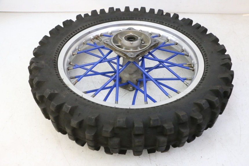 photo de LLANTA TRASERA Y NEUMÁTICO YAMAHA YZ 85 (2002 - 2018) - Detalles de los puntos de fijación