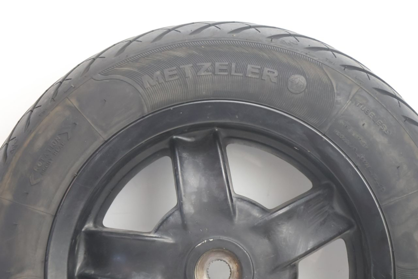 photo de LLANTA TRASERA Y NEUMÁTICO PIAGGIO ZIP IGET 4T 50 (2021 - 2023) - Detalle de la pieza