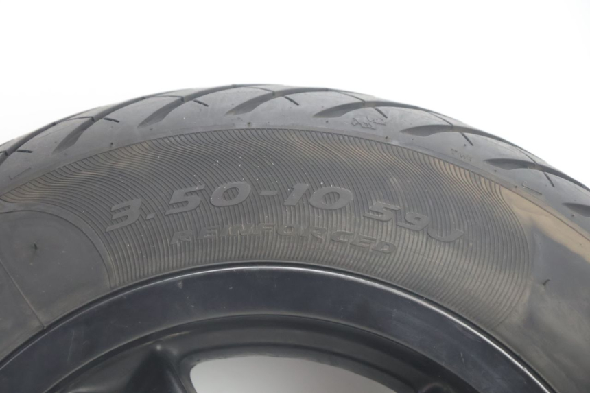 photo de LLANTA TRASERA Y NEUMÁTICO PIAGGIO ZIP IGET 4T 50 (2021 - 2023) - Zoom sobre los componentes