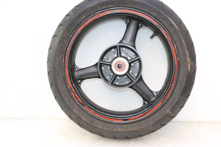 photo de LLANTA TRASERA Y NEUMÁTICO KAWASAKI ZX-6R ZX6R 600 (1995 - 1997) - Marcados y referencias originales