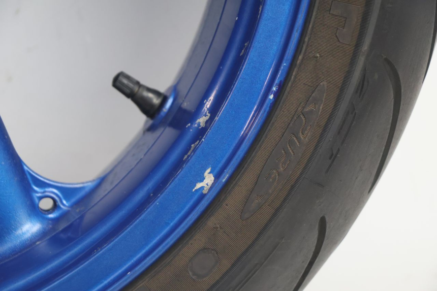 photo de LLANTA TRASERA Y NEUMÁTICO KAWASAKI ZX-6R ZX6R 600 (2000 - 2002) - Recambio usado revisado