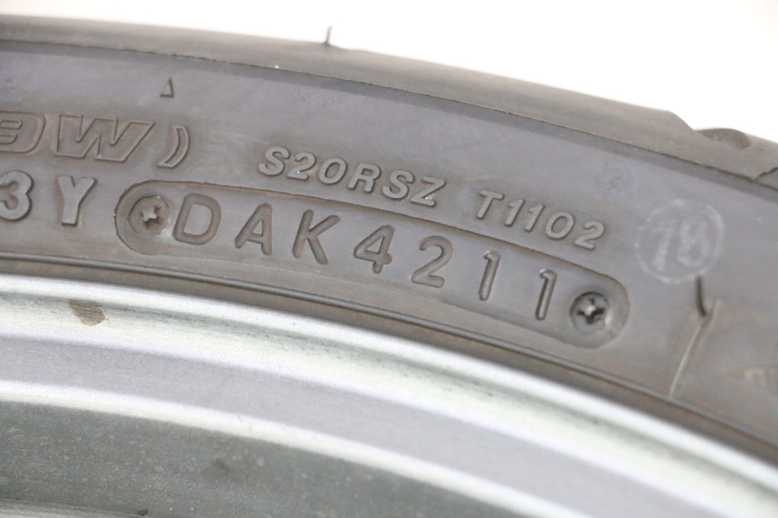 photo de LLANTA TRASERA Y NEUMÁTICO KAWASAKI ZZR 600 (1995 - 2004) - Perfil de la pieza de repuesto