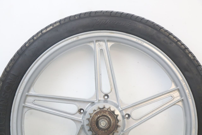 photo de LLANTA TRASERA PEUGEOT 103 VOGUE VS2 50 (2004 - 2017) - Otra perspectiva