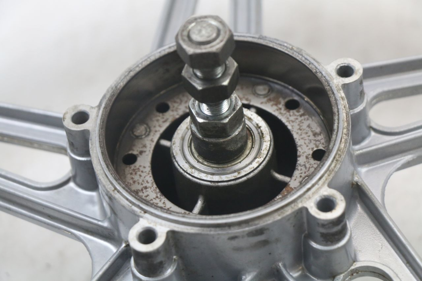 photo de LLANTA TRASERA PEUGEOT 103 VOGUE VS2 50 (2004 - 2017) - Recambio usado revisado