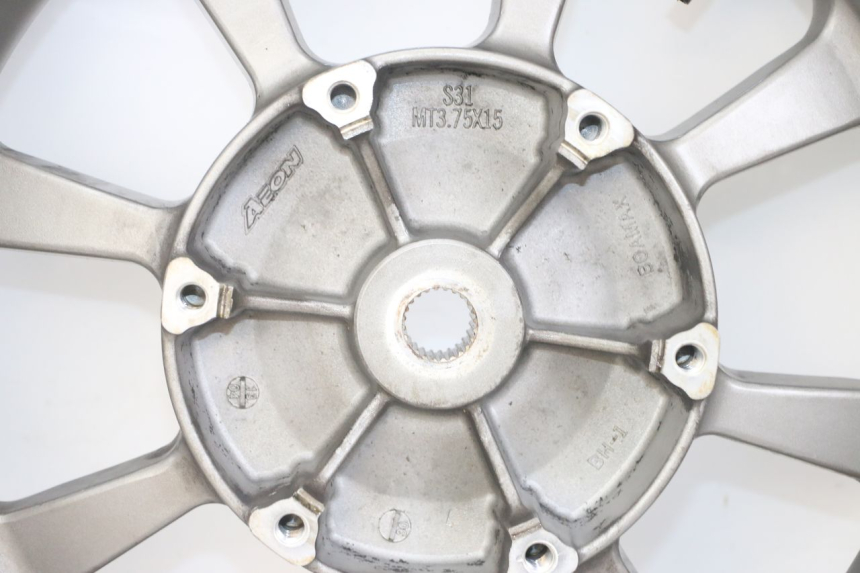 photo de LLANTA TRASERA QUADRO 3D S 350 (2013 - 2018) - Recambio usado revisado