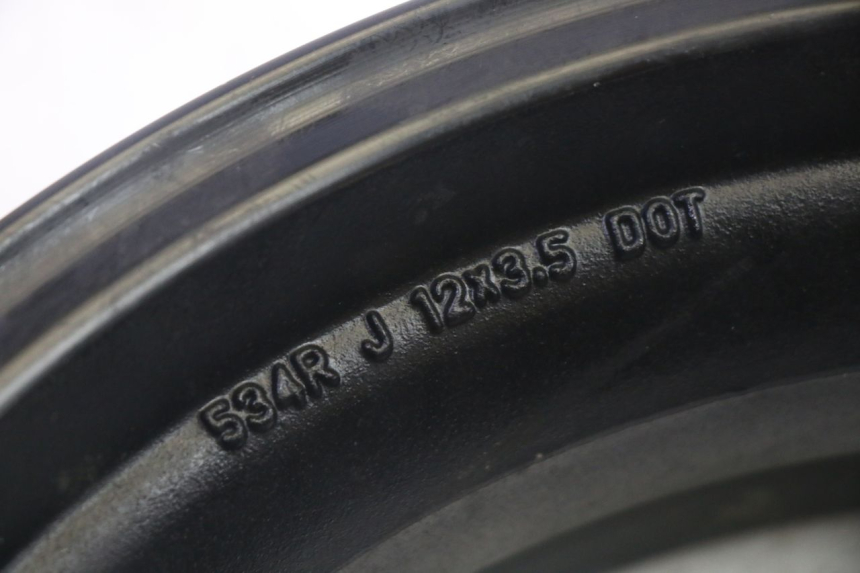 photo de LLANTA TRASERA KYMCO AGILITY 4T 50 (2018 - 2022) - Primer plano de alta resolución