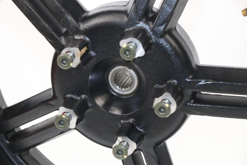 photo de LLANTA TRASERA KYMCO AGILITY CITY 16P 125 (2015 - 2021) - Características distintivas