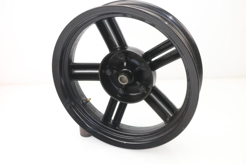 photo de LLANTA TRASERA KYMCO AGILITY CITY 16P 125 (2015 - 2021) - Primer plano técnico