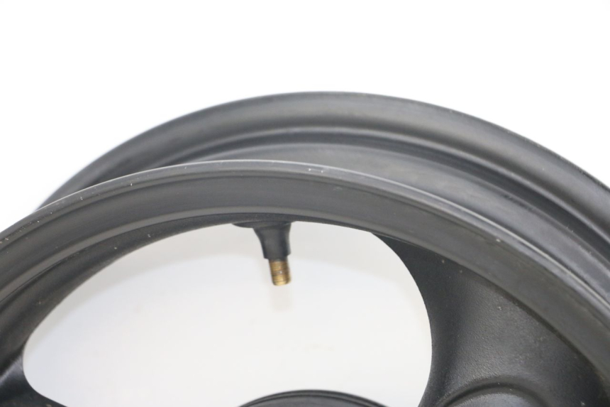 photo de LLANTA TRASERA KYMCO AGILITY FR 2T 50 (2012 - 2017) - Detalles de los puntos de fijación