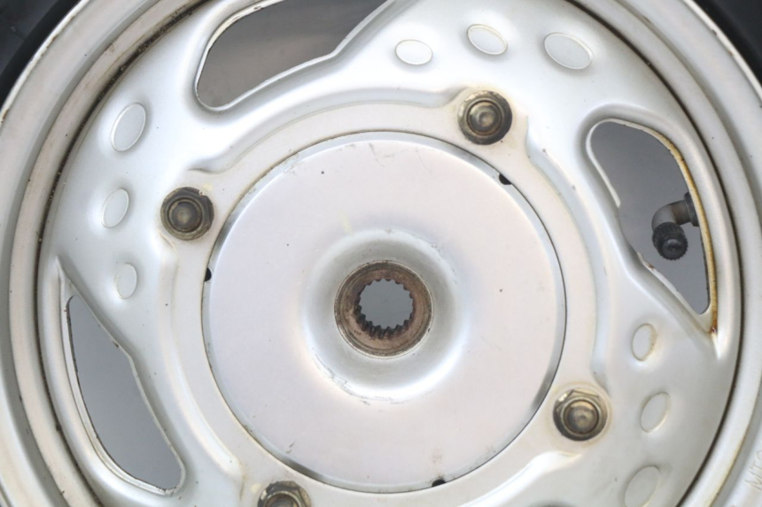 photo de LLANTA TRASERA KYMCO AGILITY PREMIUM 50 (2007 - 2010) - Otra perspectiva