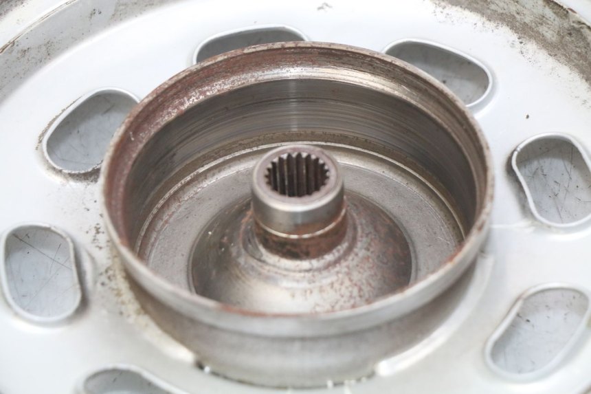 photo de LLANTA TRASERA TAOTAO BEATBOX 2 50 (2005 - 2017) - Primer plano técnico