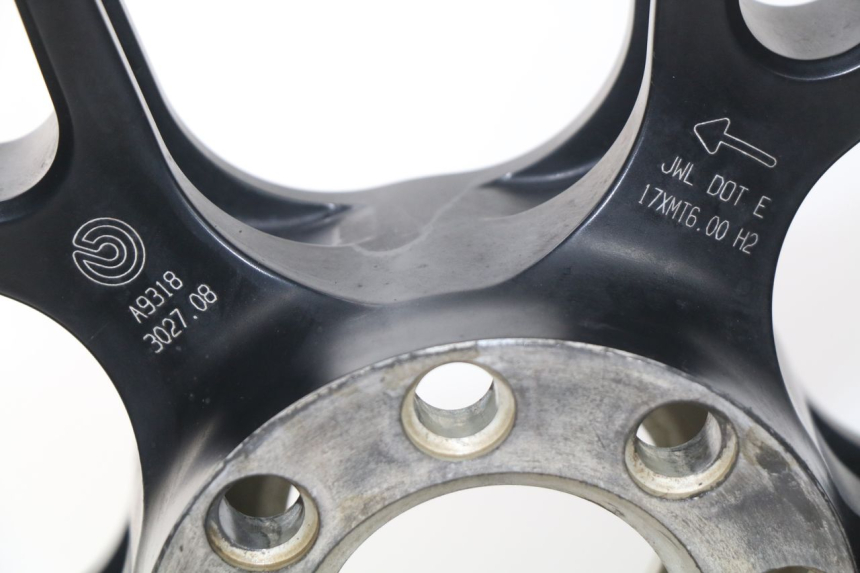 photo de LLANTA TRASERA MV AGUSTA BRUTALE R WALLY 910 (2008 - 2008) - Recambio usado revisado