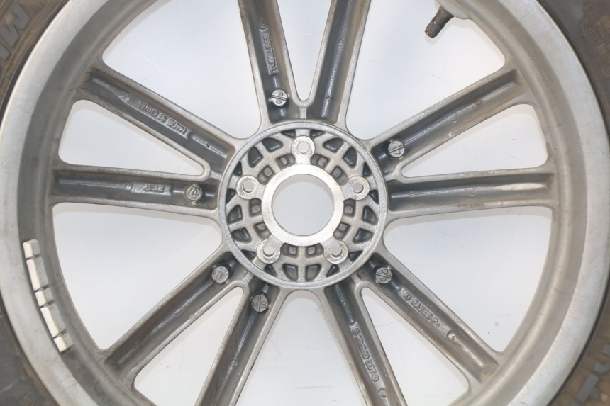 photo de LLANTA TRASERA PIAGGIO CARNABY 125 (2007 - 2011) - Otra vista del artículo