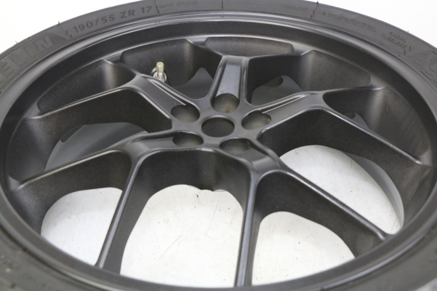 photo de LLANTA TRASERA HONDA CB R 1000 (2018 - 2023) - Vista general del producto