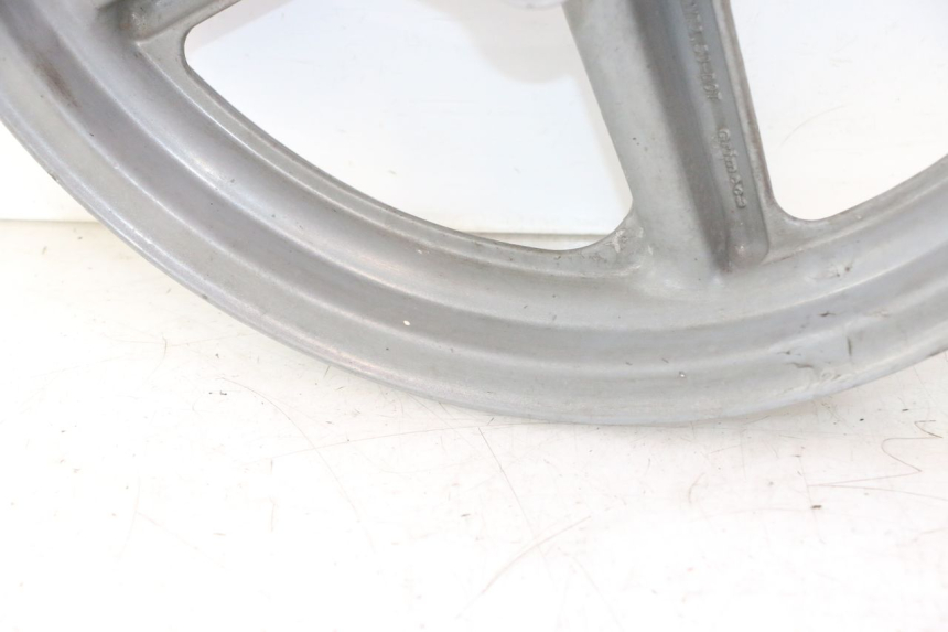 photo de LLANTA TRASERA HONDA CB TWO FIFTY 250 (1991 - 2002) - Estado de la superficie y material