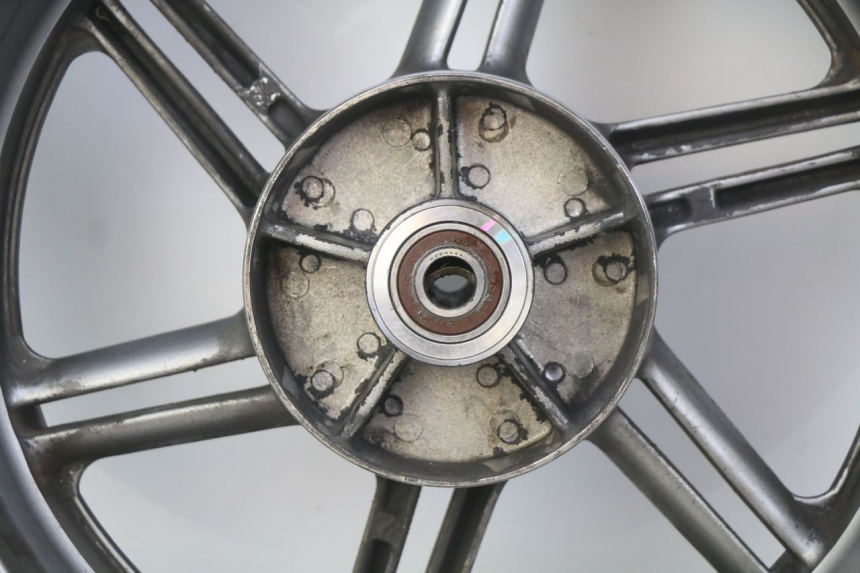 photo de LLANTA TRASERA HONDA CBF 500 (2004 - 2007) - Otra vista del artículo