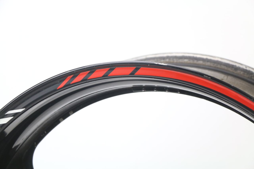 photo de LLANTA TRASERA HONDA CBR 929 RR FIREBLADE 900 (2000 - 2001) - Inspección visual detallada