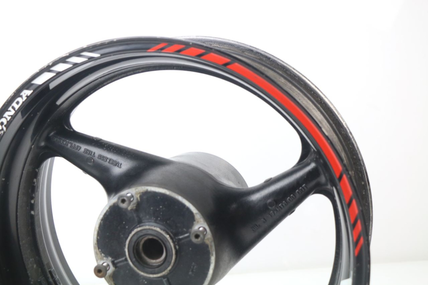 photo de LLANTA TRASERA HONDA CBR 929 RR FIREBLADE 900 (2000 - 2001) - Estado de la superficie y material