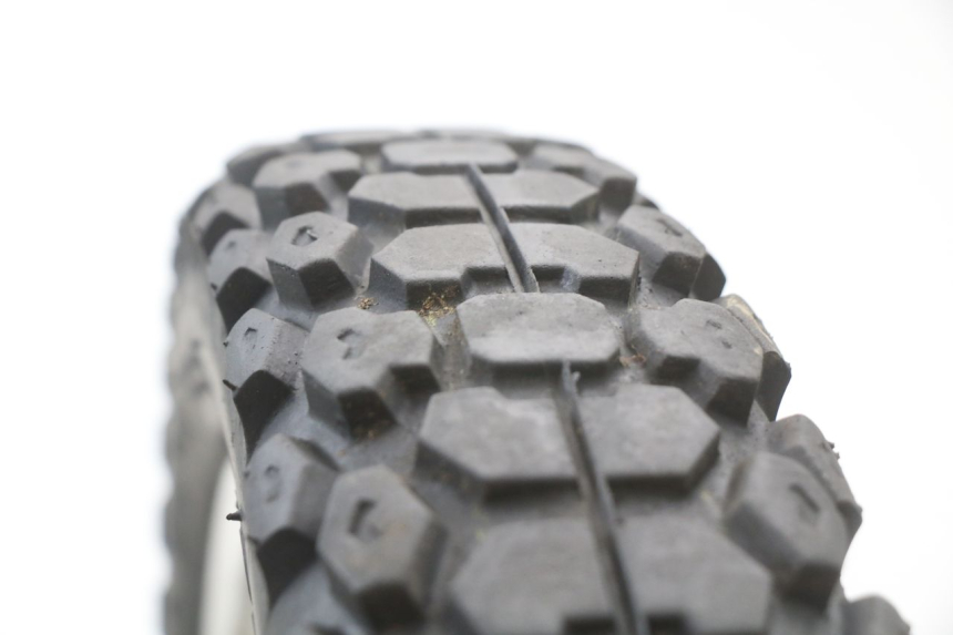 photo de LLANTA TRASERA SHERCO CITY CORP 125 (2003 - 2007) - Primer plano de alta resolución