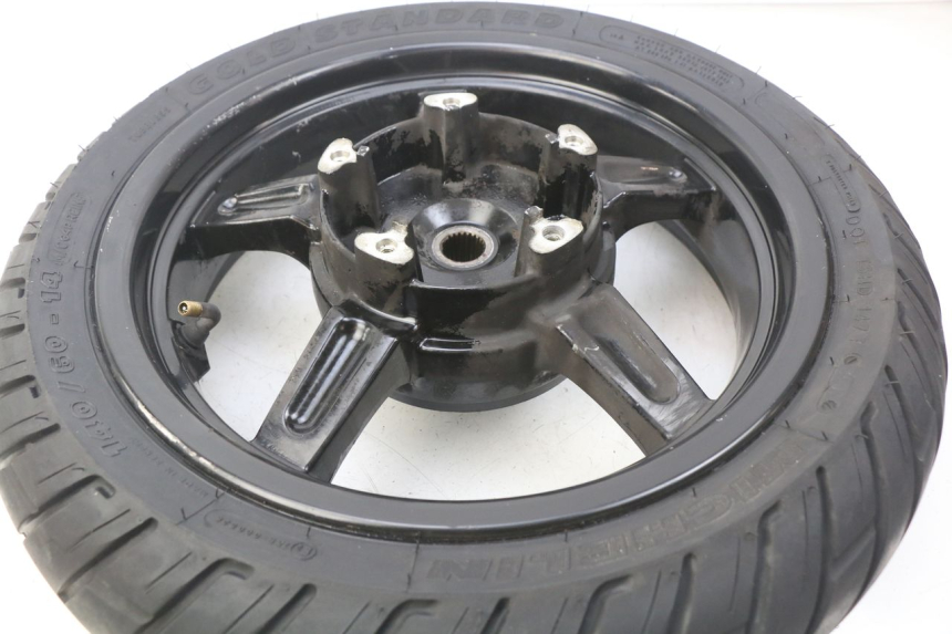 photo de LLANTA TRASERA SYM CITYCOM CITY COM 125 (2009 - 2014) - Primer plano técnico