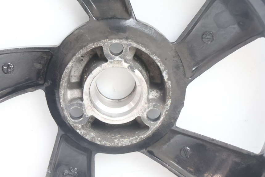 photo de LLANTA TRASERA PEUGEOT CITYSTAR 2T 50 (2018 - 2021) - Marcados y referencias originales