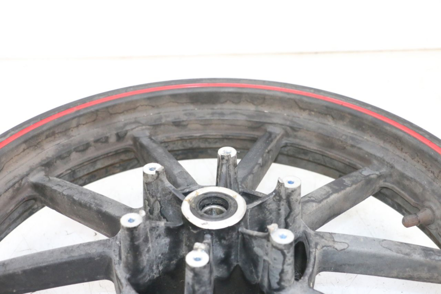 photo de LLANTA TRASERA KSR CODE 125 (2018 - 2020) - Zoom estado de uso