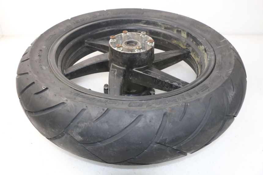 photo de LLANTA TRASERA HYOSUNG COMET GTR 125 (2007 - 2014) - Primer plano técnico