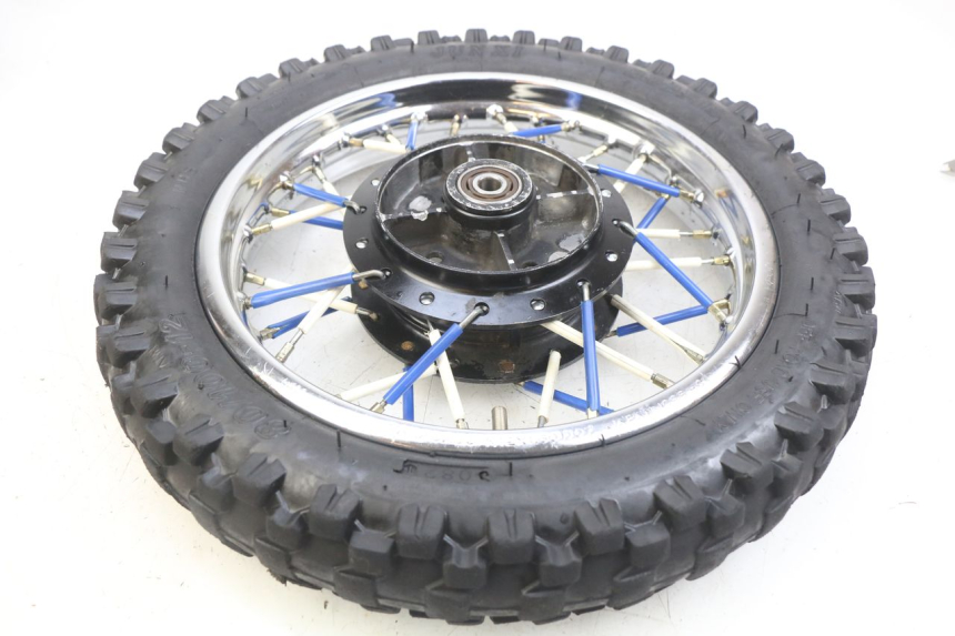 photo de LLANTA TRASERA JIANSHE COYOTE 80 - Detalles de los puntos de fijación