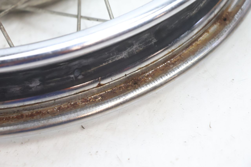 photo de LLANTA TRASERA HONDA CRF CR-F 125 (2020 - 2021) - Detalles de los puntos de fijación