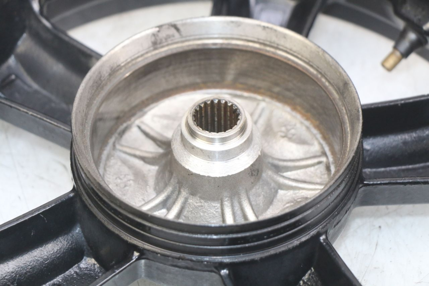 photo de LLANTA TRASERA SYM CROX 4T 50 (2016 - 2023) - Recambio usado revisado