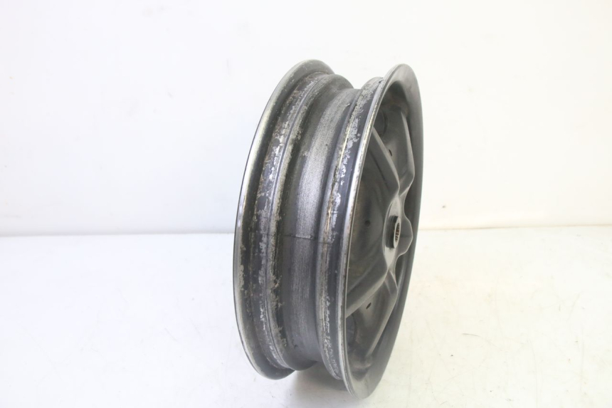 photo de LLANTA TRASERA YAMAHA CYGNUS X INJECTION 125 (2007 - 2013) - Detalles de los puntos de fijación