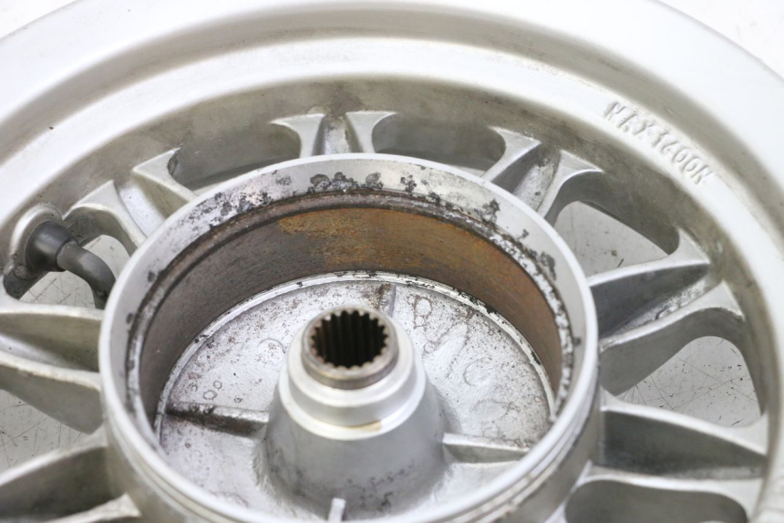 photo de LLANTA TRASERA DAELIM BESBI 125 (2007 - 2008) - Zoom sobre los componentes