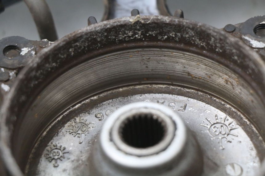 photo de LLANTA TRASERA SYM DD 50 (2005 - 2011) - Detalle de la pieza