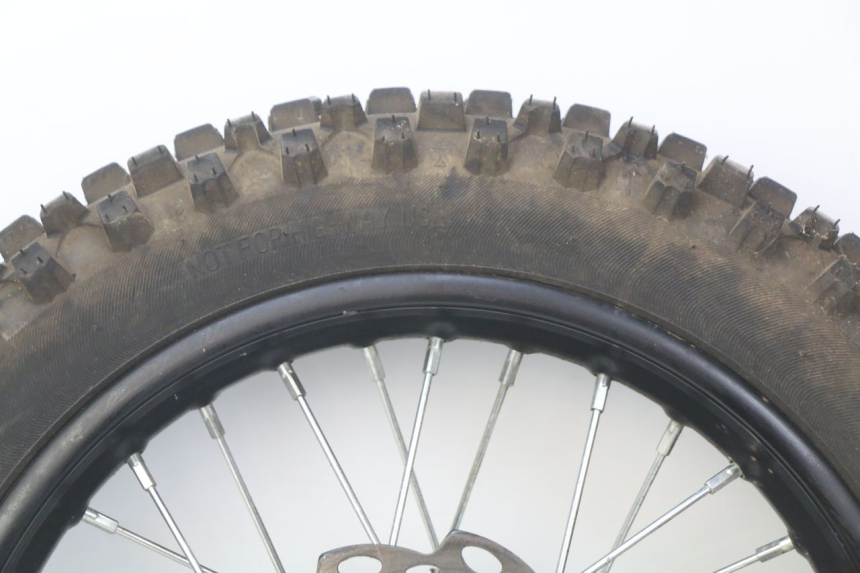 photo de LLANTA TRASERA CCR DIRT BIKE 125 - Características distintivas
