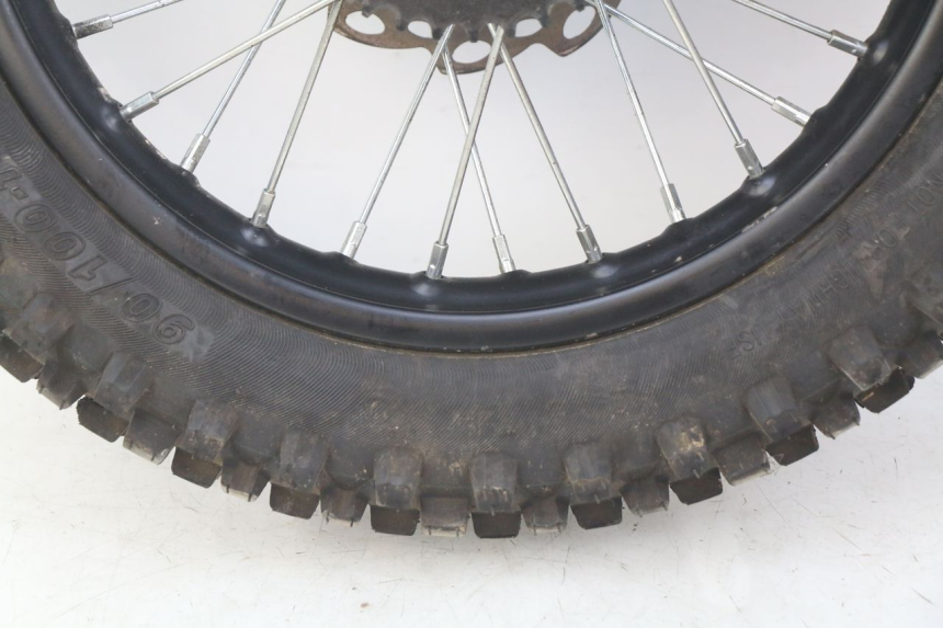 photo de LLANTA TRASERA CCR DIRT BIKE 125 - Estado de la superficie y material