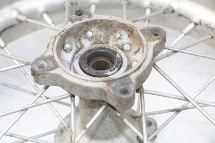 photo de LLANTA TRASERA CRZ DIRTBIKE 140 - Zoom estado de uso