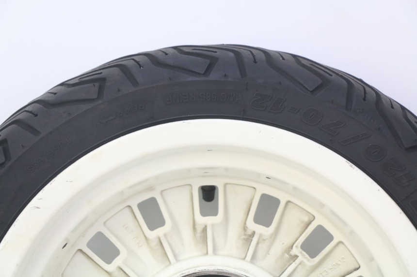 photo de LLANTA TRASERA PEUGEOT DJANGO 2T 50 (2014 - 2019) - Otra vista del artículo