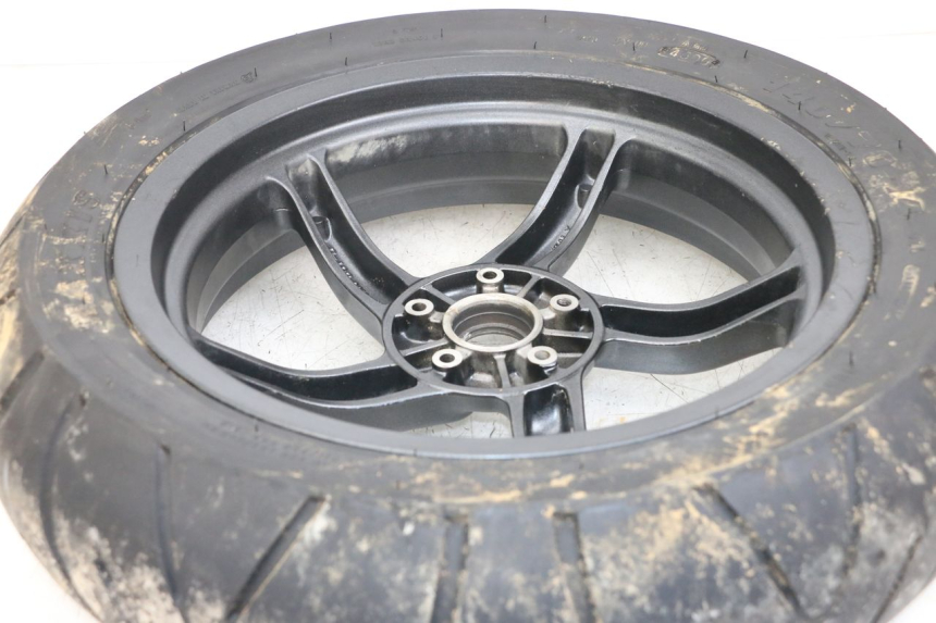 photo de LLANTA TRASERA GILERA DNA 50 (2000 - 2007) - Primer plano técnico