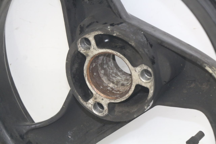 photo de LLANTA TRASERA PEUGEOT ELYSTAR 50 (2002 - 2014) - Primer plano técnico